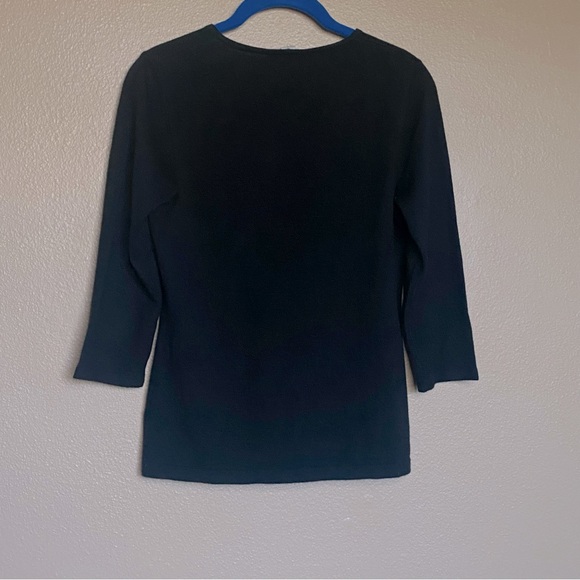 Valentines Day! Black light weight pull over sweater size M. - Picture 4 of 4